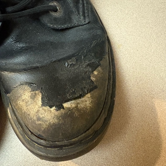 Size 8 doc Martens - Picture 10 of 11